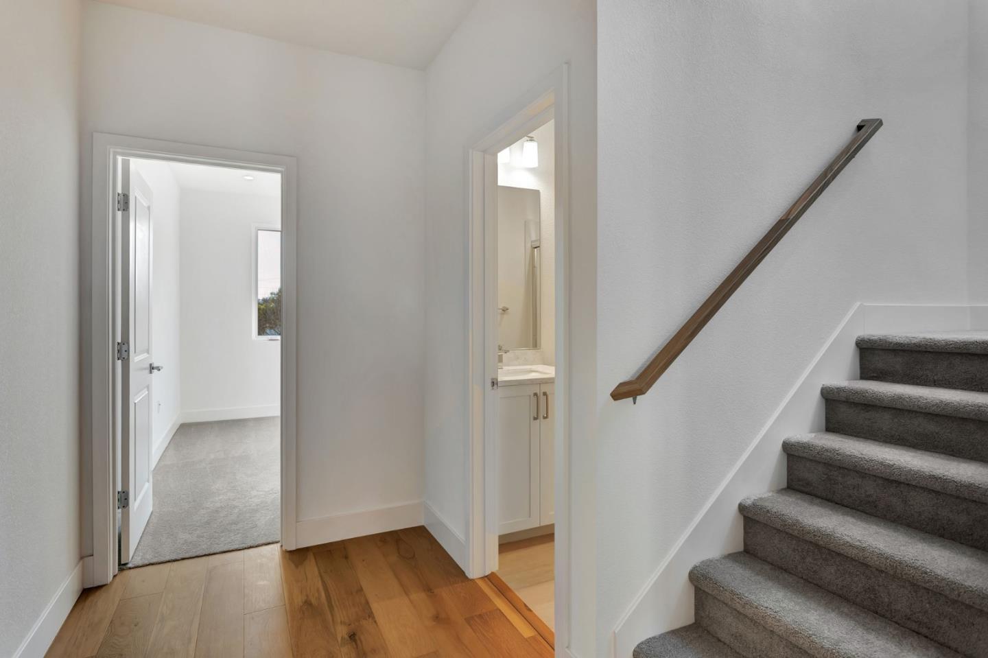 Detail Gallery Image 10 of 30 For 1101 Juana Ct, Palo Alto,  CA 94303 - 4 Beds | 4 Baths