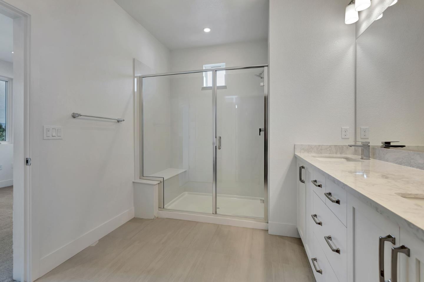 Detail Gallery Image 24 of 30 For 1101 Juana Ct, Palo Alto,  CA 94303 - 4 Beds | 4 Baths