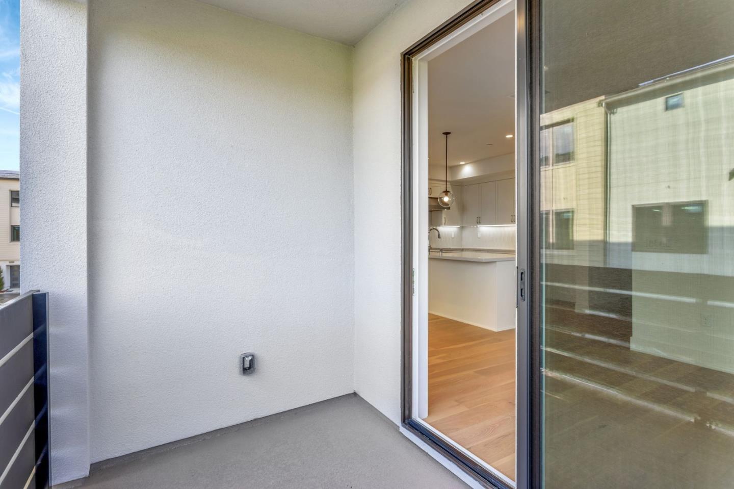 Detail Gallery Image 26 of 30 For 1101 Juana Ct, Palo Alto,  CA 94303 - 4 Beds | 4 Baths