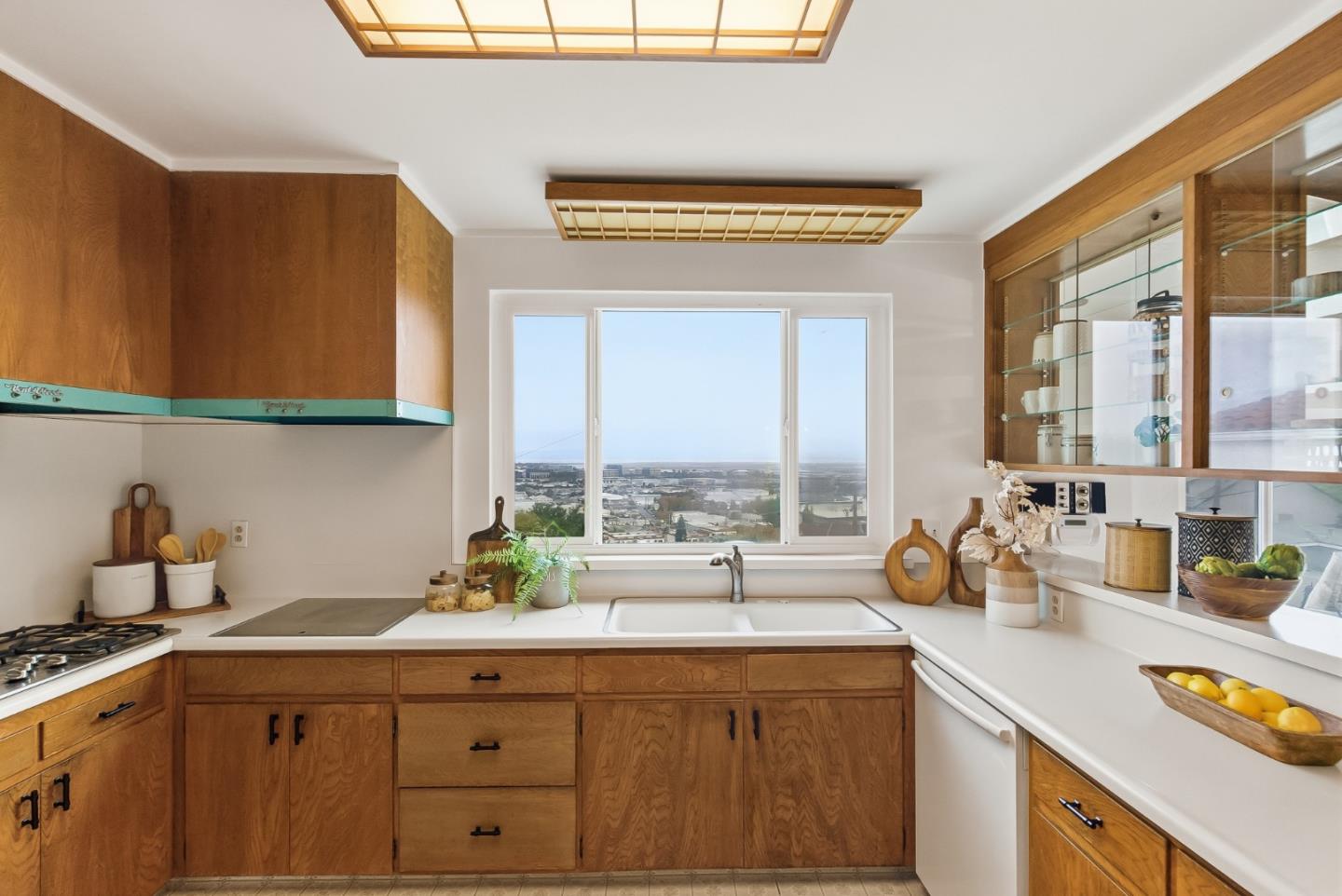 Detail Gallery Image 25 of 72 For 1597 Molitor Rd, Belmont,  CA 94002 - 4 Beds | 3/1 Baths