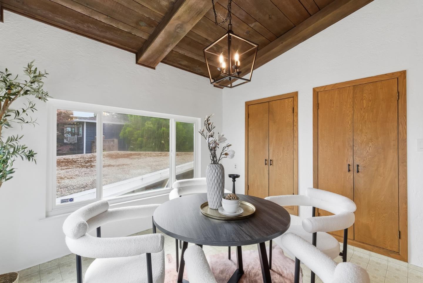 Detail Gallery Image 31 of 72 For 1597 Molitor Rd, Belmont,  CA 94002 - 4 Beds | 3/1 Baths