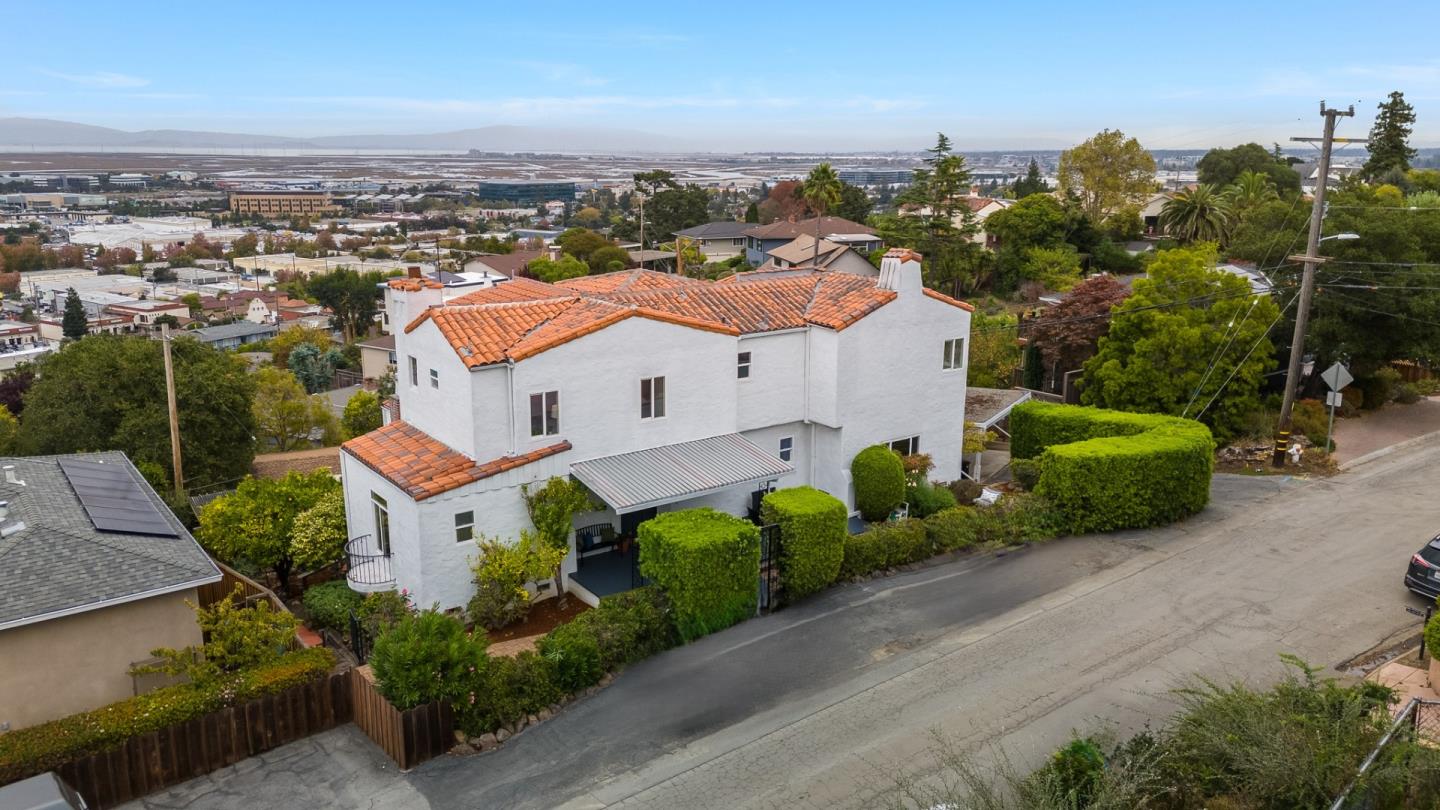 Detail Gallery Image 71 of 72 For 1597 Molitor Rd, Belmont,  CA 94002 - 4 Beds | 3/1 Baths