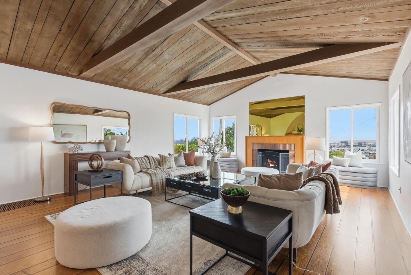 Detail Gallery Image 8 of 72 For 1597 Molitor Rd, Belmont,  CA 94002 - 4 Beds | 3/1 Baths