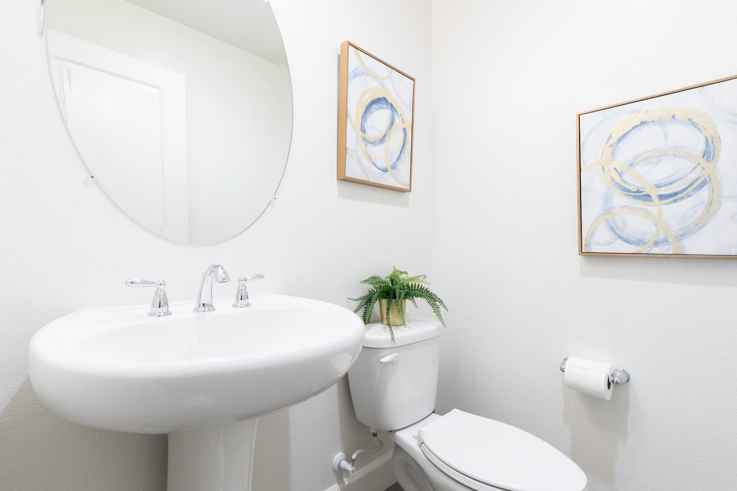 Detail Gallery Image 12 of 40 For 733 E Evelyn Ave, Sunnyvale,  CA 94086 - 3 Beds | 3/1 Baths