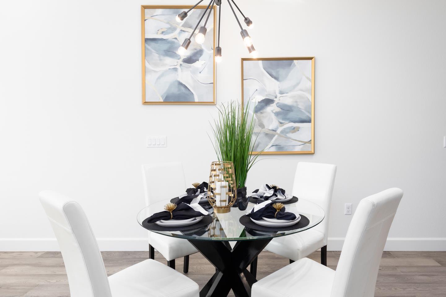 Detail Gallery Image 14 of 40 For 733 E Evelyn Ave, Sunnyvale,  CA 94086 - 3 Beds | 3/1 Baths