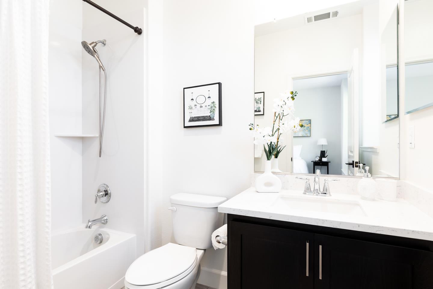 Detail Gallery Image 31 of 40 For 733 E Evelyn Ave, Sunnyvale,  CA 94086 - 3 Beds | 3/1 Baths