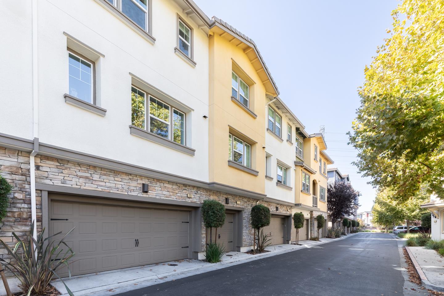 Detail Gallery Image 38 of 40 For 733 E Evelyn Ave, Sunnyvale,  CA 94086 - 3 Beds | 3/1 Baths