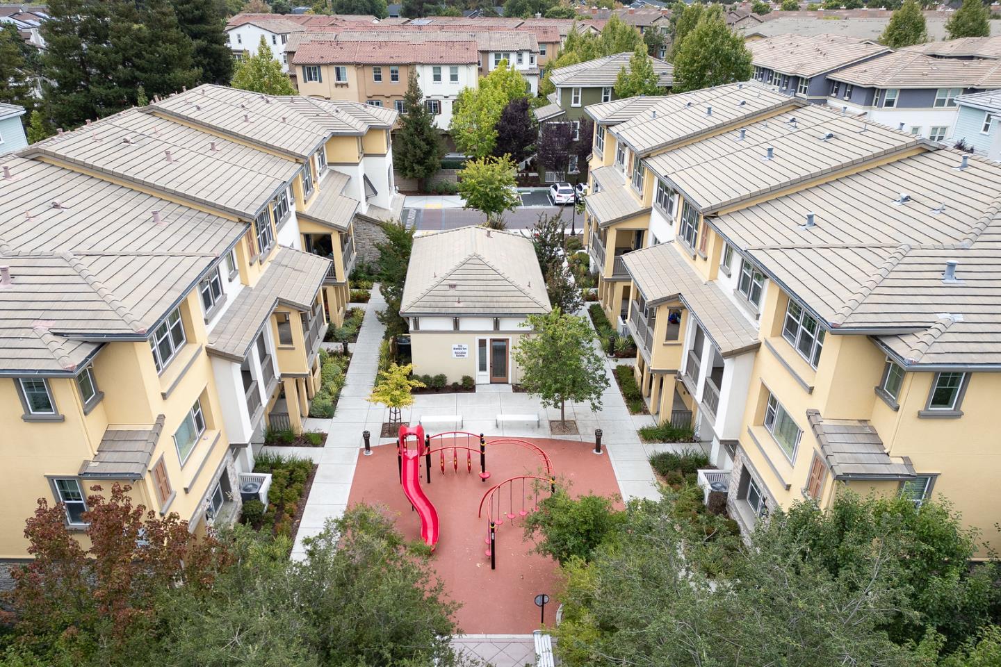 Detail Gallery Image 42 of 44 For 733 E Evelyn Ave, Sunnyvale,  CA 94086 - 3 Beds | 3/1 Baths