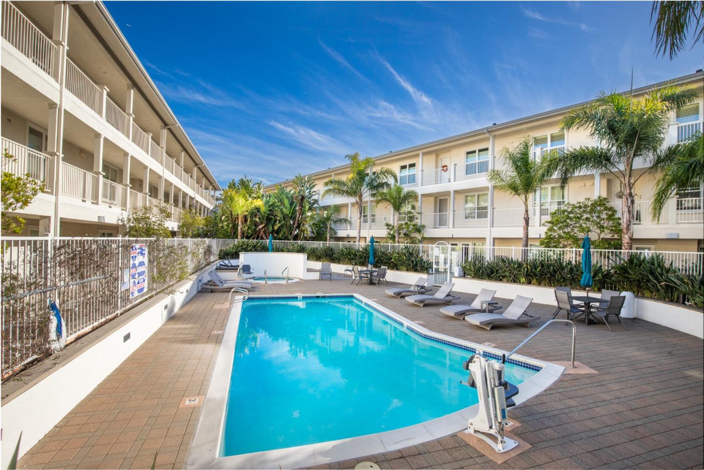 Detail Gallery Image 21 of 29 For 2030 N Pacific Ave #314,  Santa Cruz,  CA 95060 - 3 Beds | 2 Baths