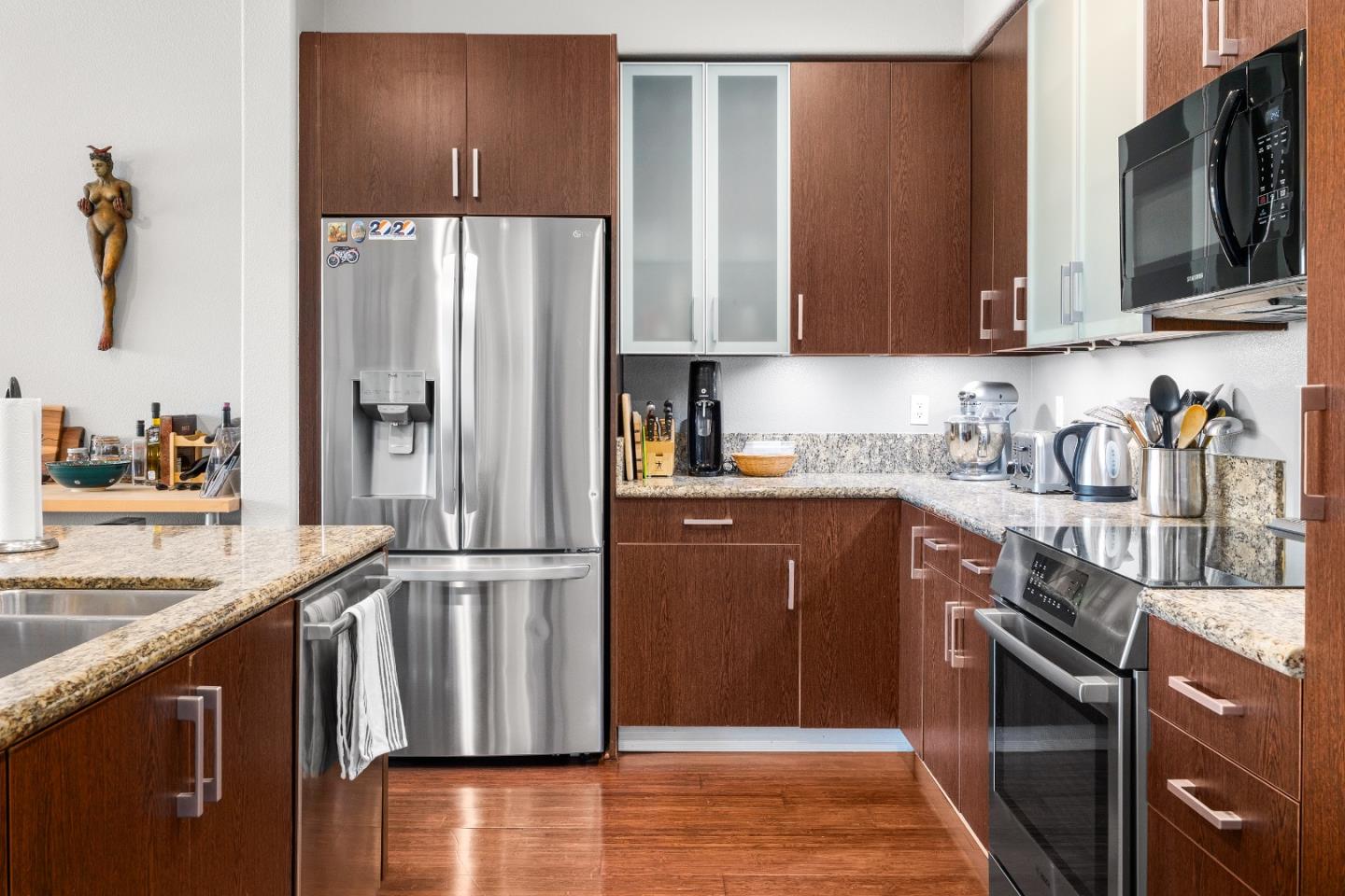 Detail Gallery Image 6 of 29 For 2030 N Pacific Ave #314,  Santa Cruz,  CA 95060 - 3 Beds | 2 Baths