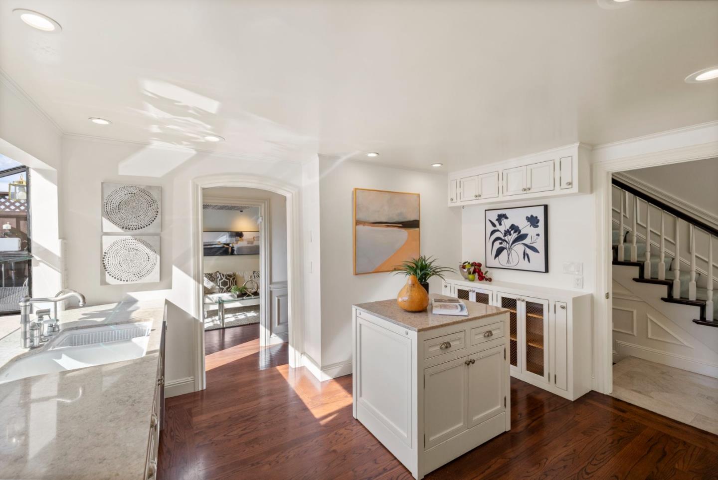 Detail Gallery Image 16 of 45 For 29 Barcelona Cir, Redwood City,  CA 94065 - 4 Beds | 2/1 Baths
