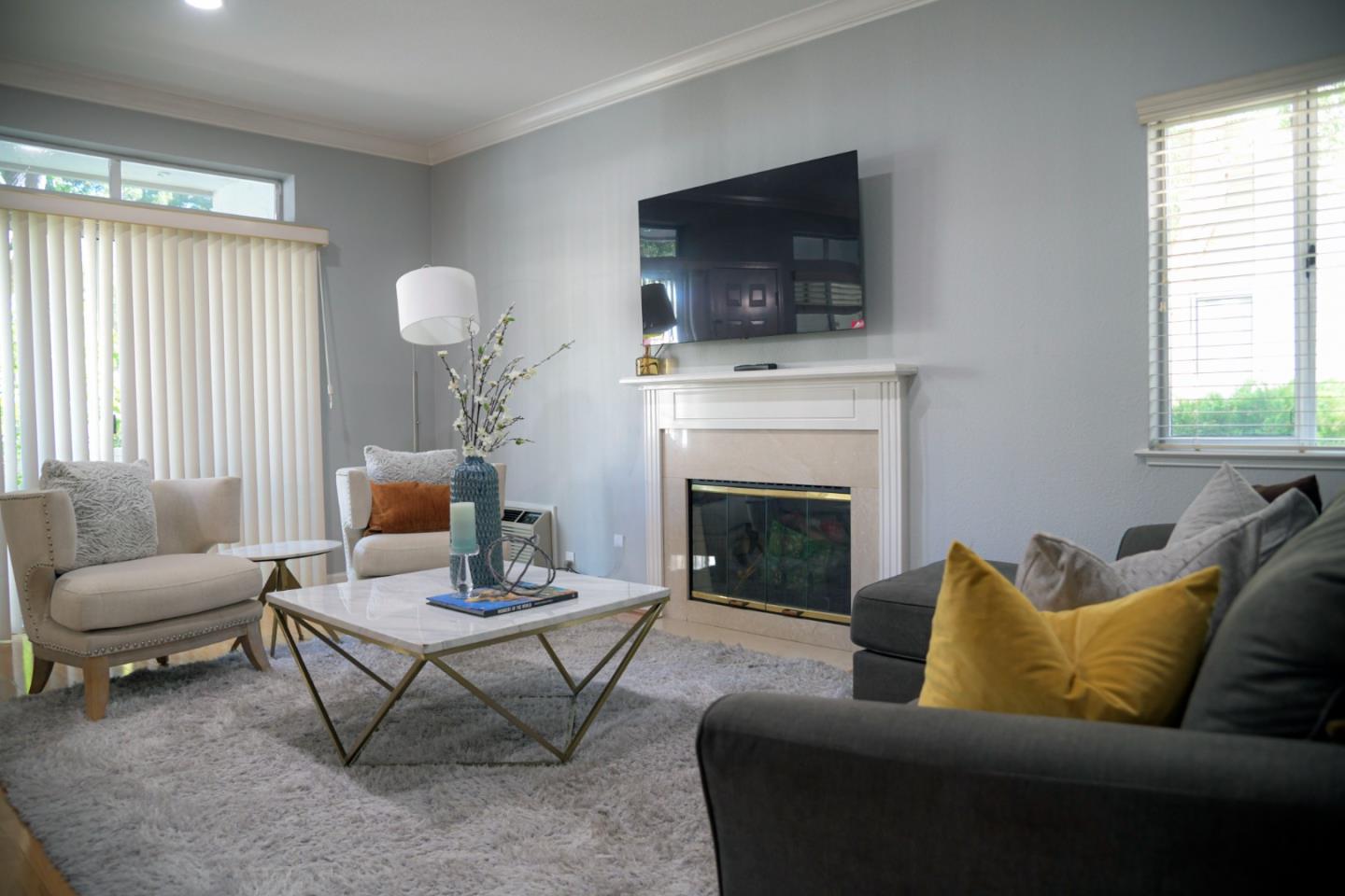 Detail Gallery Image 4 of 17 For 2968 Moorpark Ave #17,  San Jose,  CA 95128 - 2 Beds | 2 Baths