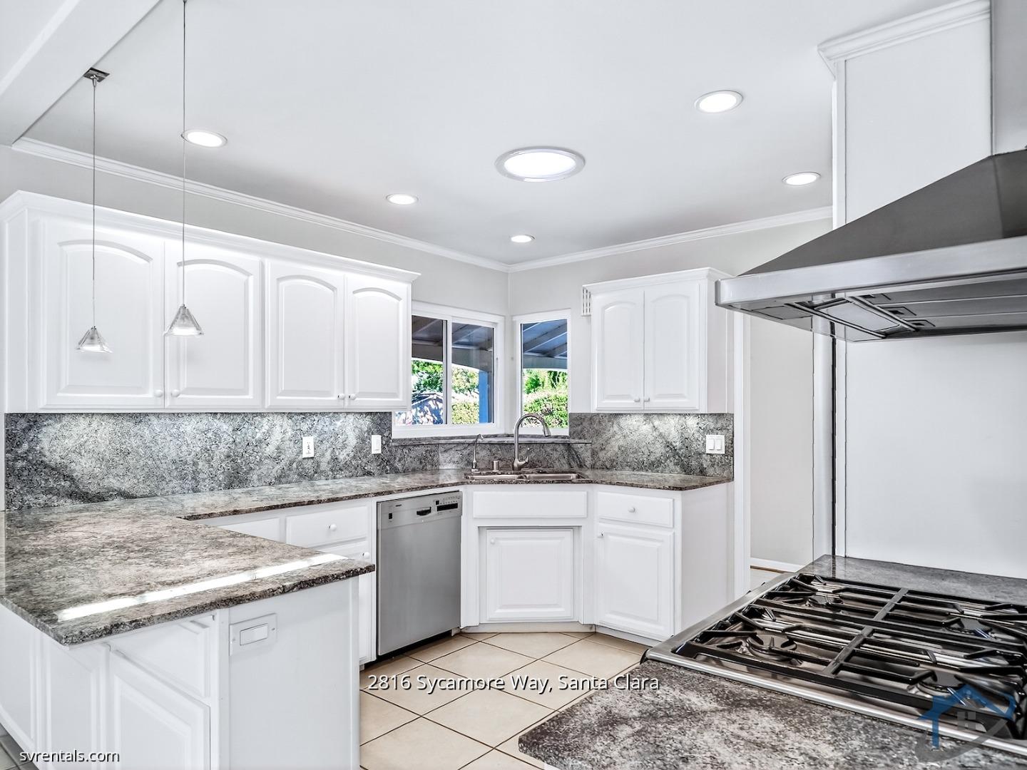 Detail Gallery Image 4 of 23 For 2816 Sycamore Way, Santa Clara,  CA 95051 - 4 Beds | 2 Baths