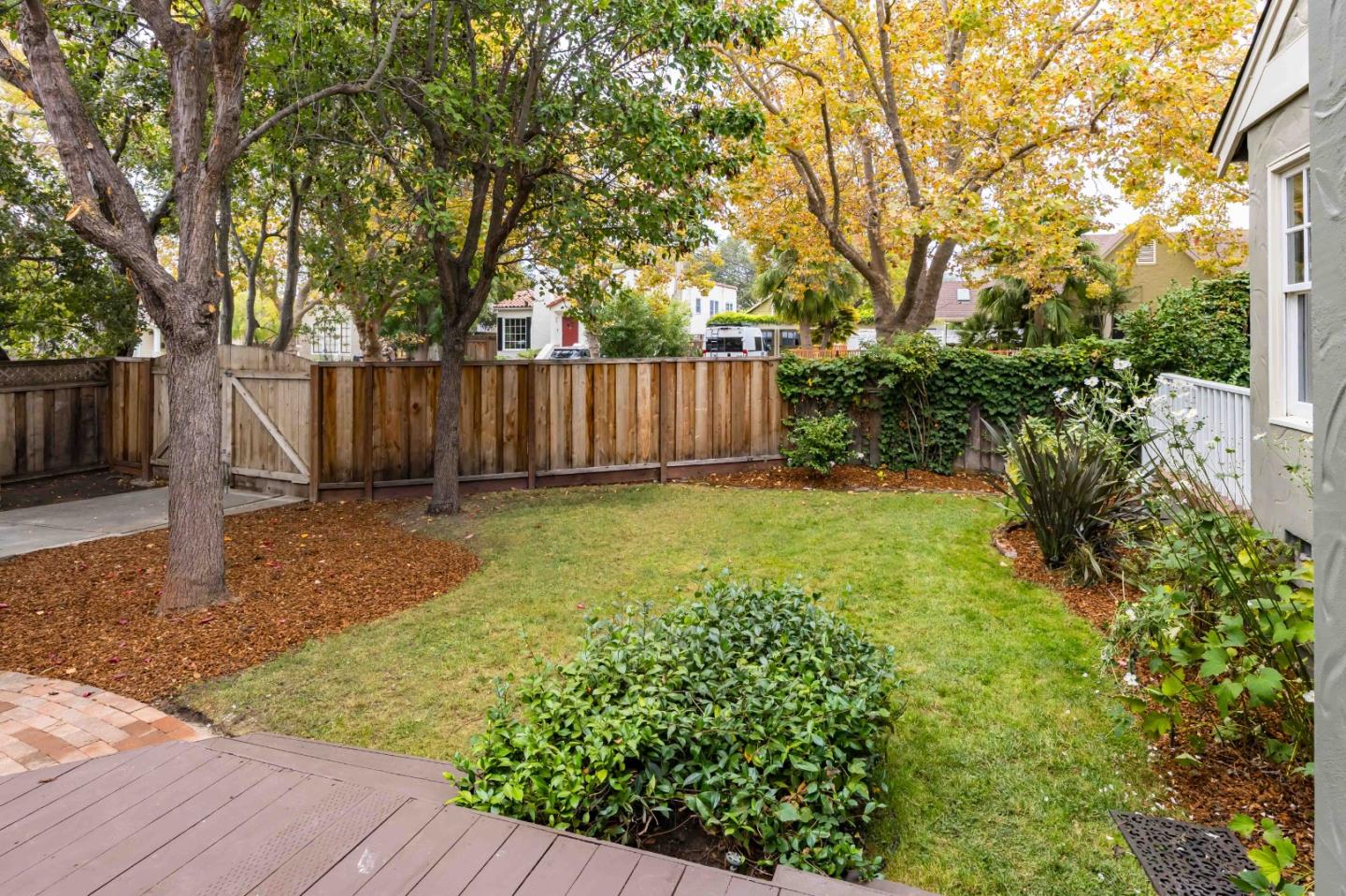 Detail Gallery Image 30 of 30 For 1837 Brewster Ave, Redwood City,  CA 94062 - 5 Beds | 3 Baths