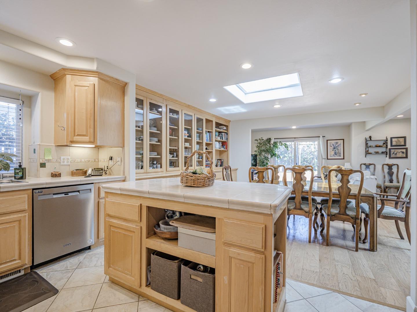 Detail Gallery Image 15 of 53 For 531 Humes Ave, Aptos,  CA 95003 - 3 Beds | 2 Baths