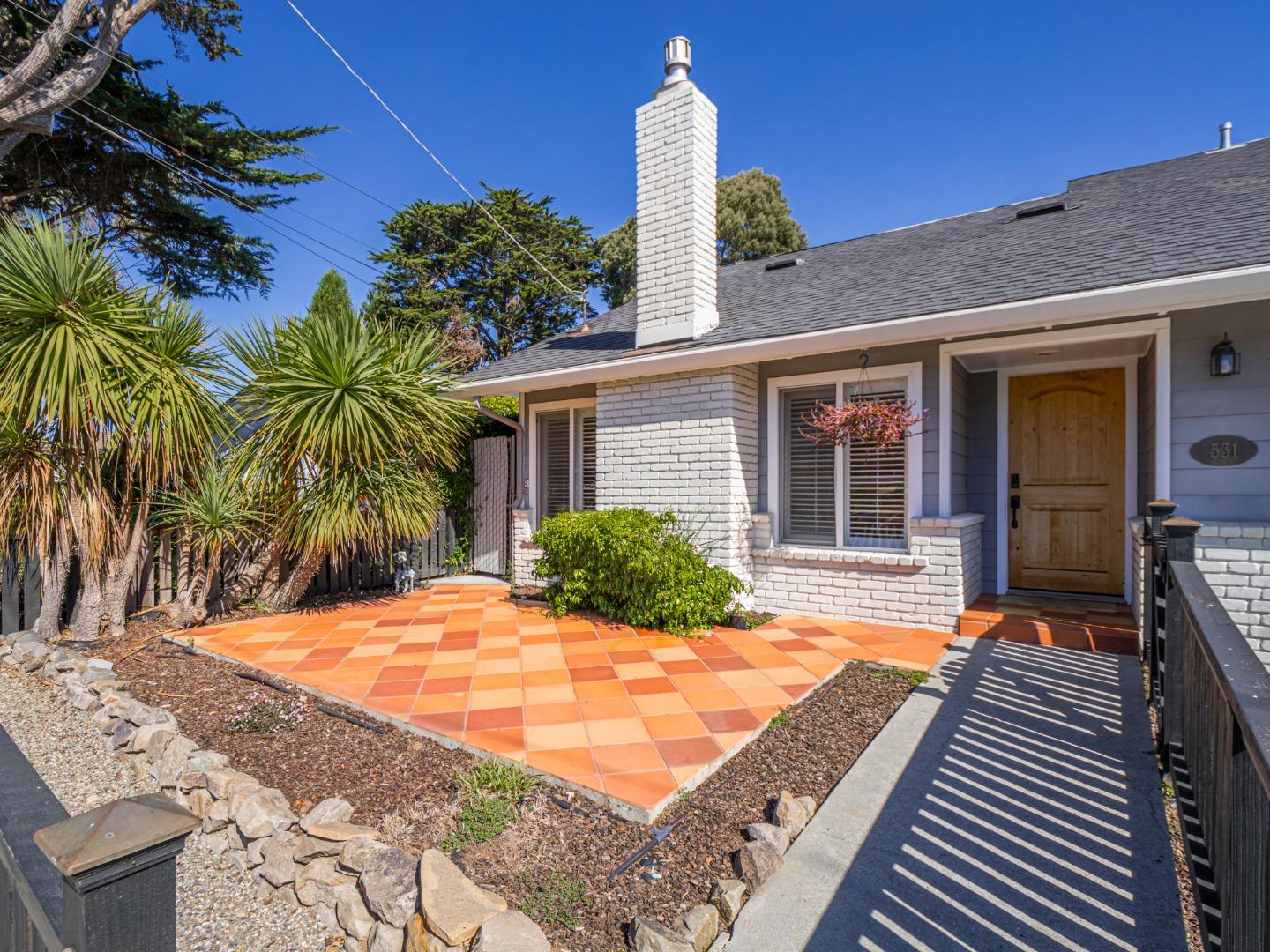 Detail Gallery Image 3 of 53 For 531 Humes Ave, Aptos,  CA 95003 - 3 Beds | 2 Baths