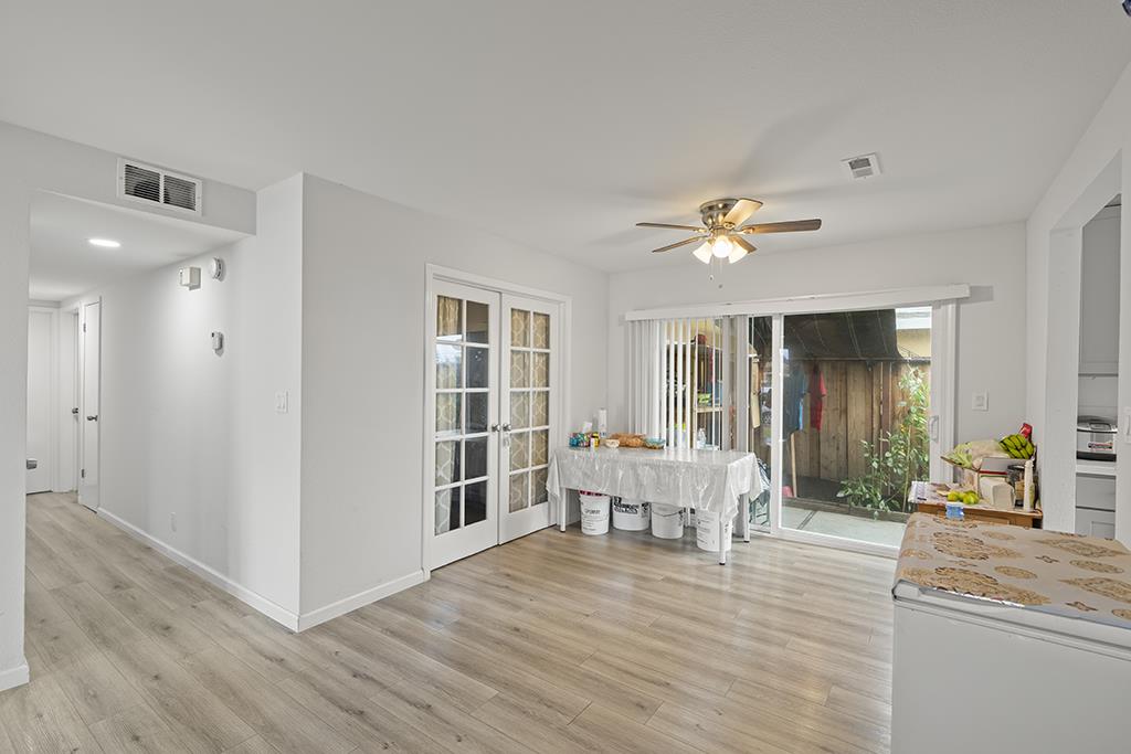 Detail Gallery Image 4 of 17 For 1281 Saratoga Ave, San Jose,  CA 95129 - – Beds | – Baths