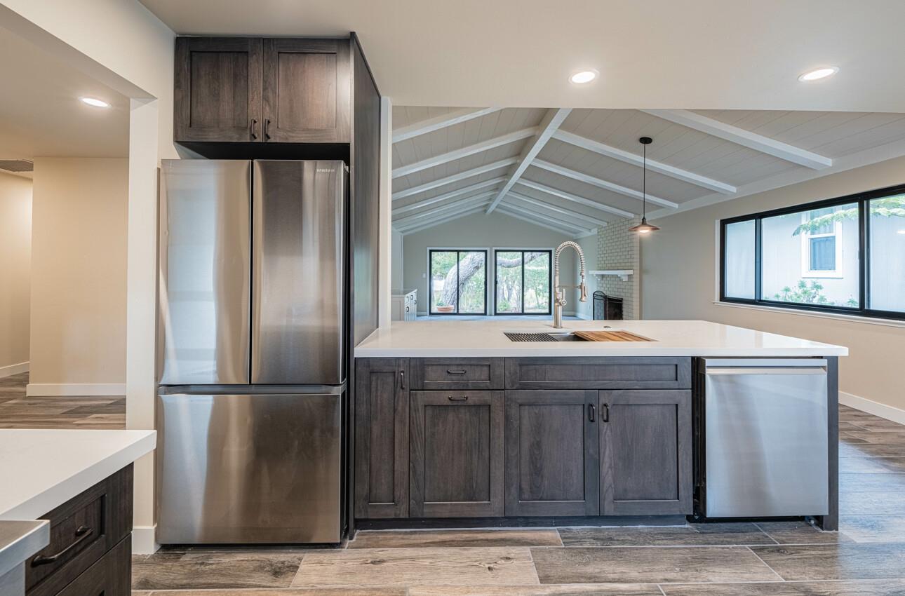 Detail Gallery Image 10 of 31 For 52 Country Club, Pacific Grove,  CA 93950 - 2 Beds | 2 Baths