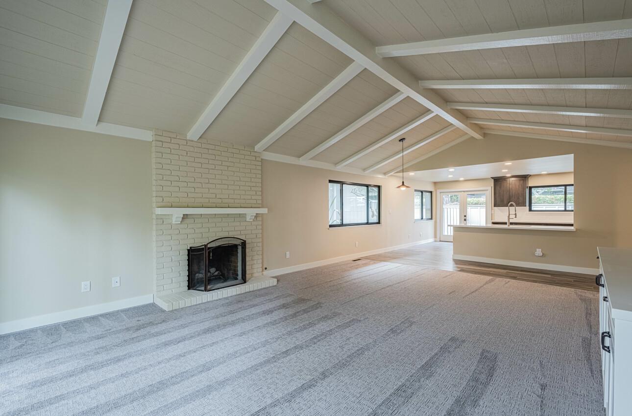 Detail Gallery Image 7 of 31 For 52 Country Club, Pacific Grove,  CA 93950 - 2 Beds | 2 Baths