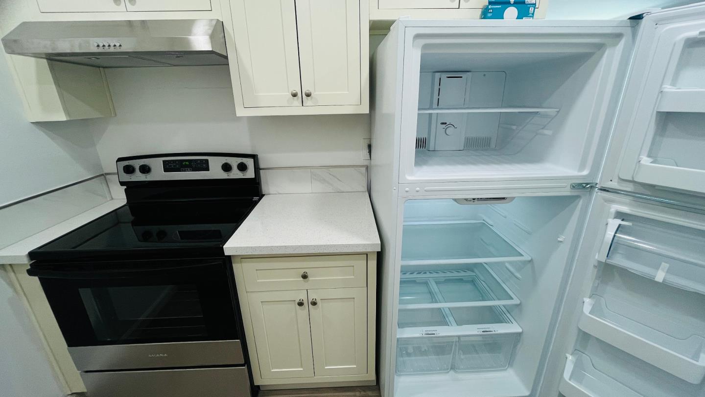 Detail Gallery Image 12 of 18 For 1139 Ayala Dr #3,  Sunnyvale,  CA 94086 - 2 Beds | 1 Baths