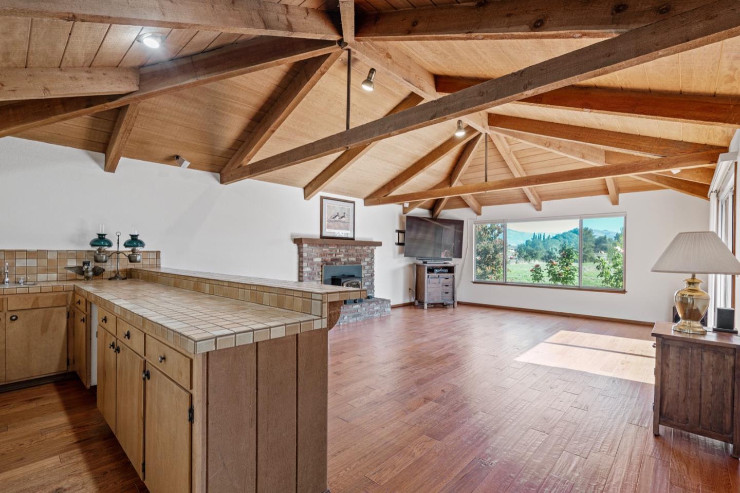 Detail Gallery Image 22 of 62 For 35 Rays Cir, Hollister,  CA 95023 - 4 Beds | 2/1 Baths