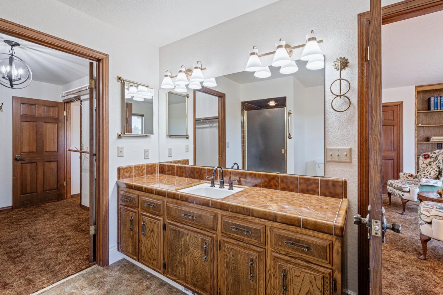 Detail Gallery Image 36 of 62 For 35 Rays Cir, Hollister,  CA 95023 - 4 Beds | 2/1 Baths