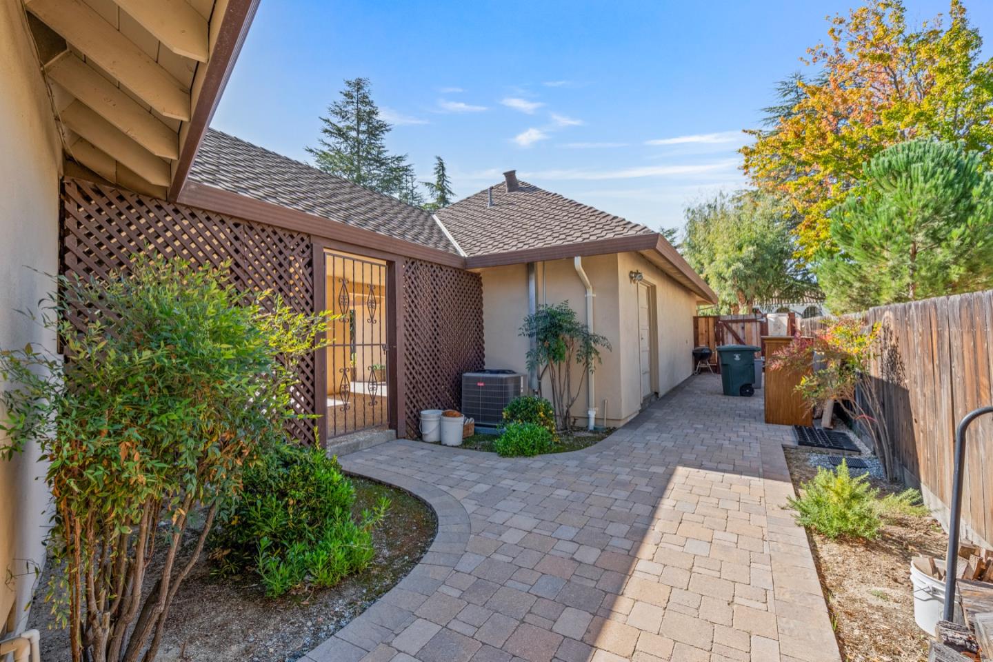 Detail Gallery Image 42 of 62 For 35 Rays Cir, Hollister,  CA 95023 - 4 Beds | 2/1 Baths