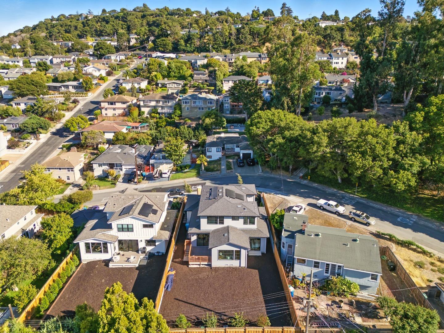 Detail Gallery Image 47 of 48 For 312 W 39th Ave, San Mateo,  CA 94403 - 4 Beds | 3/1 Baths