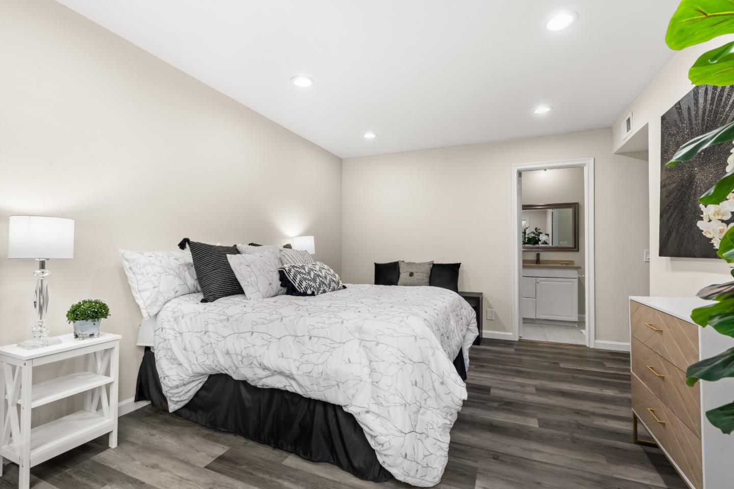 Detail Gallery Image 17 of 23 For 1238 Stayner Rd, San Jose,  CA 95121 - 3 Beds | 2 Baths