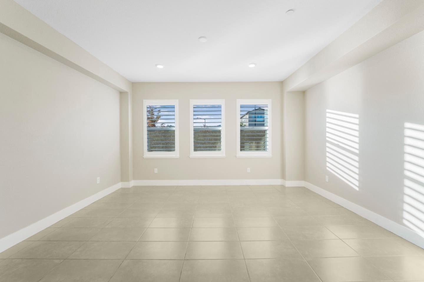 Detail Gallery Image 18 of 59 For 1591 Vinsanto Ct, Gilroy,  CA 95020 - 5 Beds | 4/1 Baths