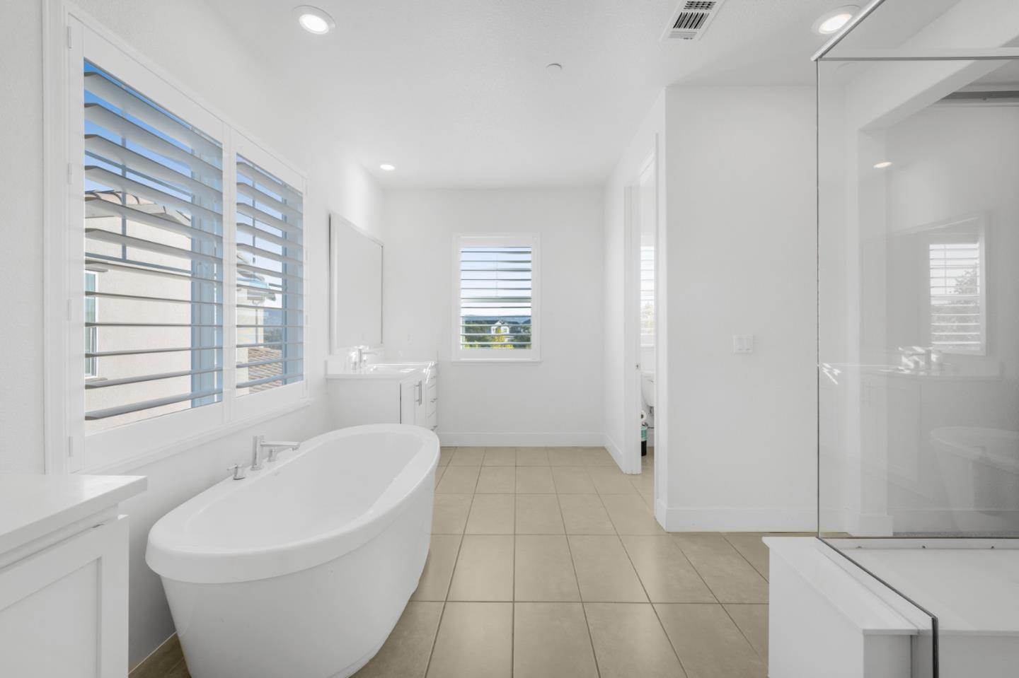 Detail Gallery Image 25 of 59 For 1591 Vinsanto Ct, Gilroy,  CA 95020 - 5 Beds | 4/1 Baths