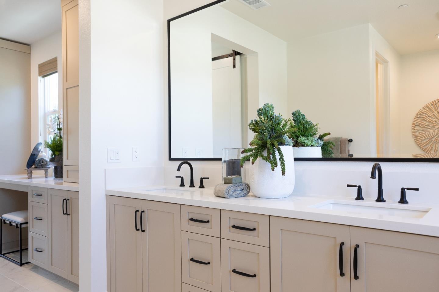 Detail Gallery Image 6 of 7 For 7363 Ailes Ct #HOMESITE 5,  Gilroy,  CA 95020 - 5 Beds | 4/1 Baths