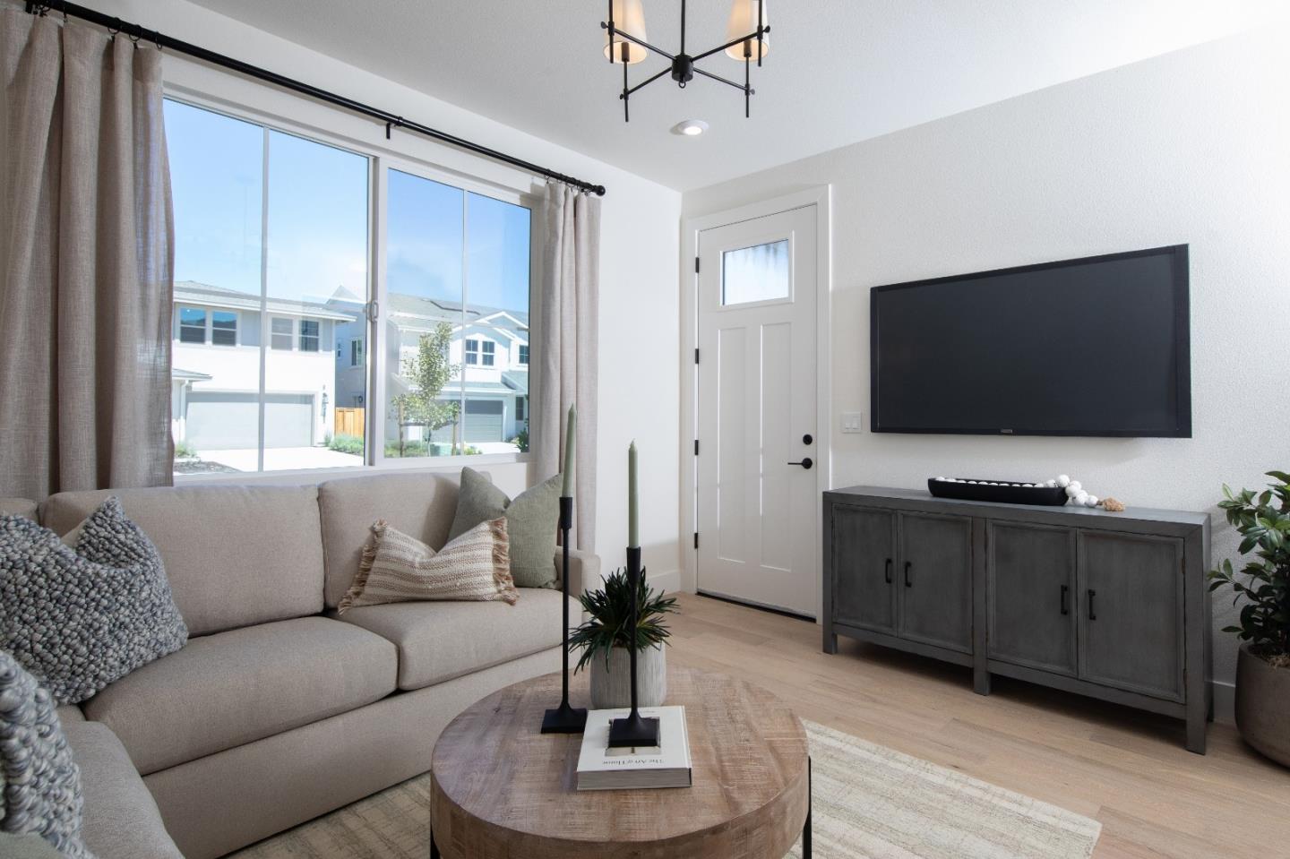 Detail Gallery Image 7 of 7 For 7363 Ailes Ct #HOMESITE 5,  Gilroy,  CA 95020 - 5 Beds | 4/1 Baths