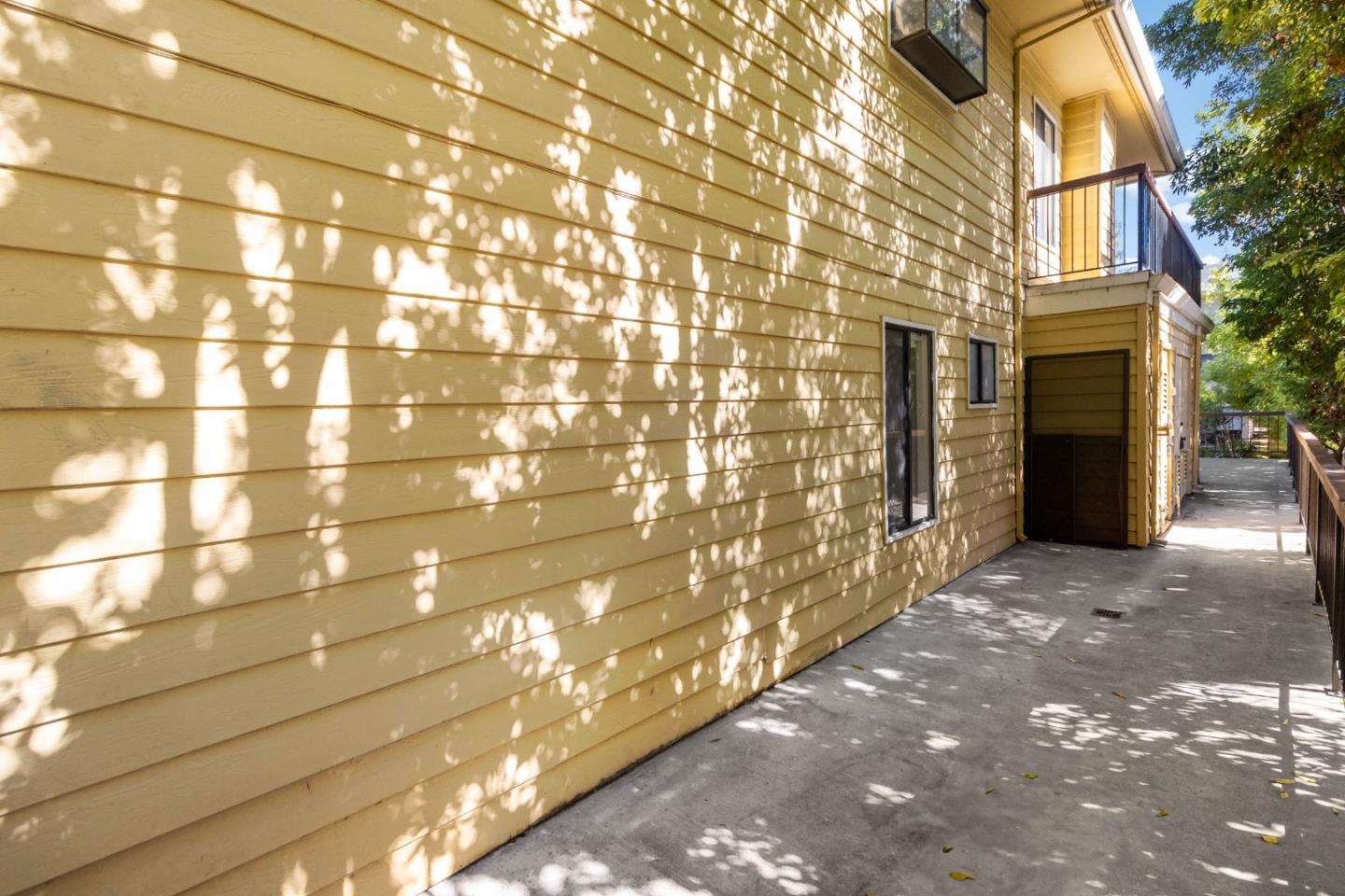 Detail Gallery Image 5 of 6 For 471 Northlake Dr #15,  San Jose,  CA 95117 - 2 Beds | 2 Baths