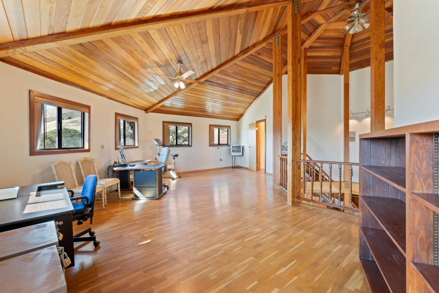 Detail Gallery Image 29 of 97 For 20101 Panoche Rd, Paicines,  CA 95043 - 2 Beds | 2 Baths