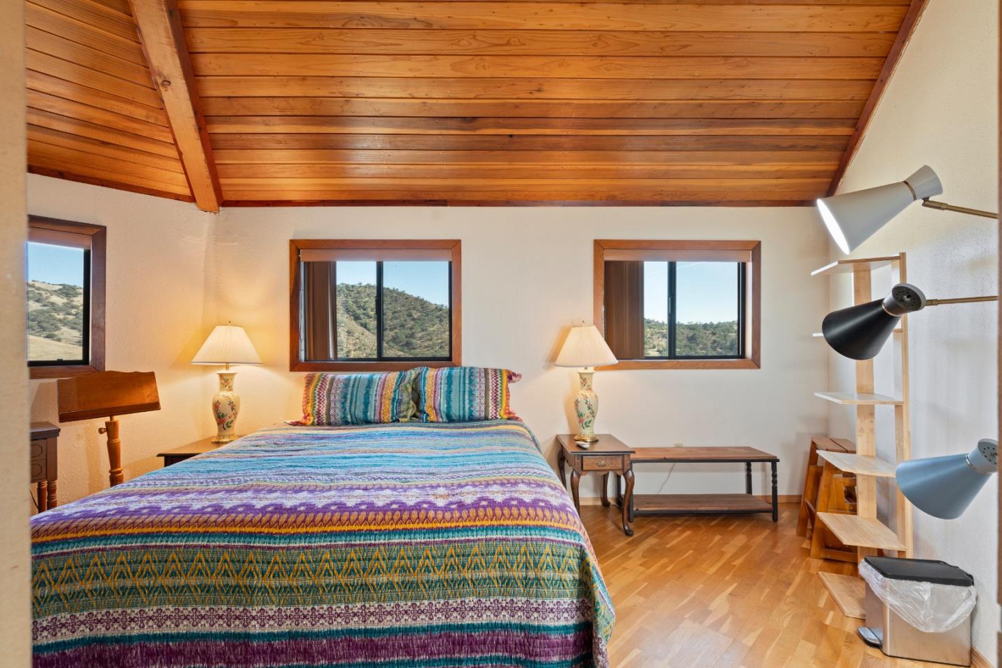 Detail Gallery Image 31 of 97 For 20101 Panoche Rd, Paicines,  CA 95043 - 2 Beds | 2 Baths