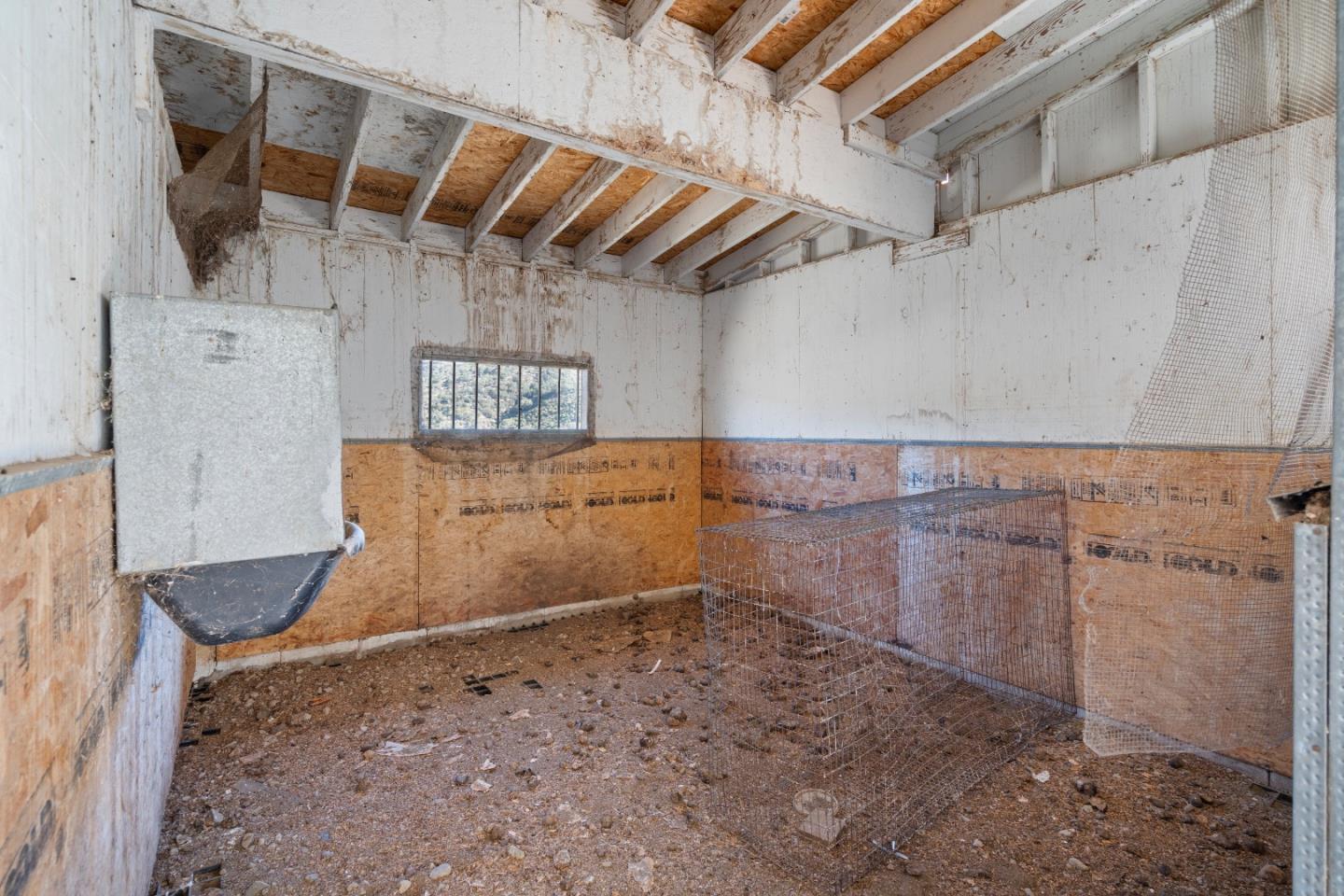 Detail Gallery Image 72 of 97 For 20101 Panoche Rd, Paicines,  CA 95043 - 2 Beds | 2 Baths