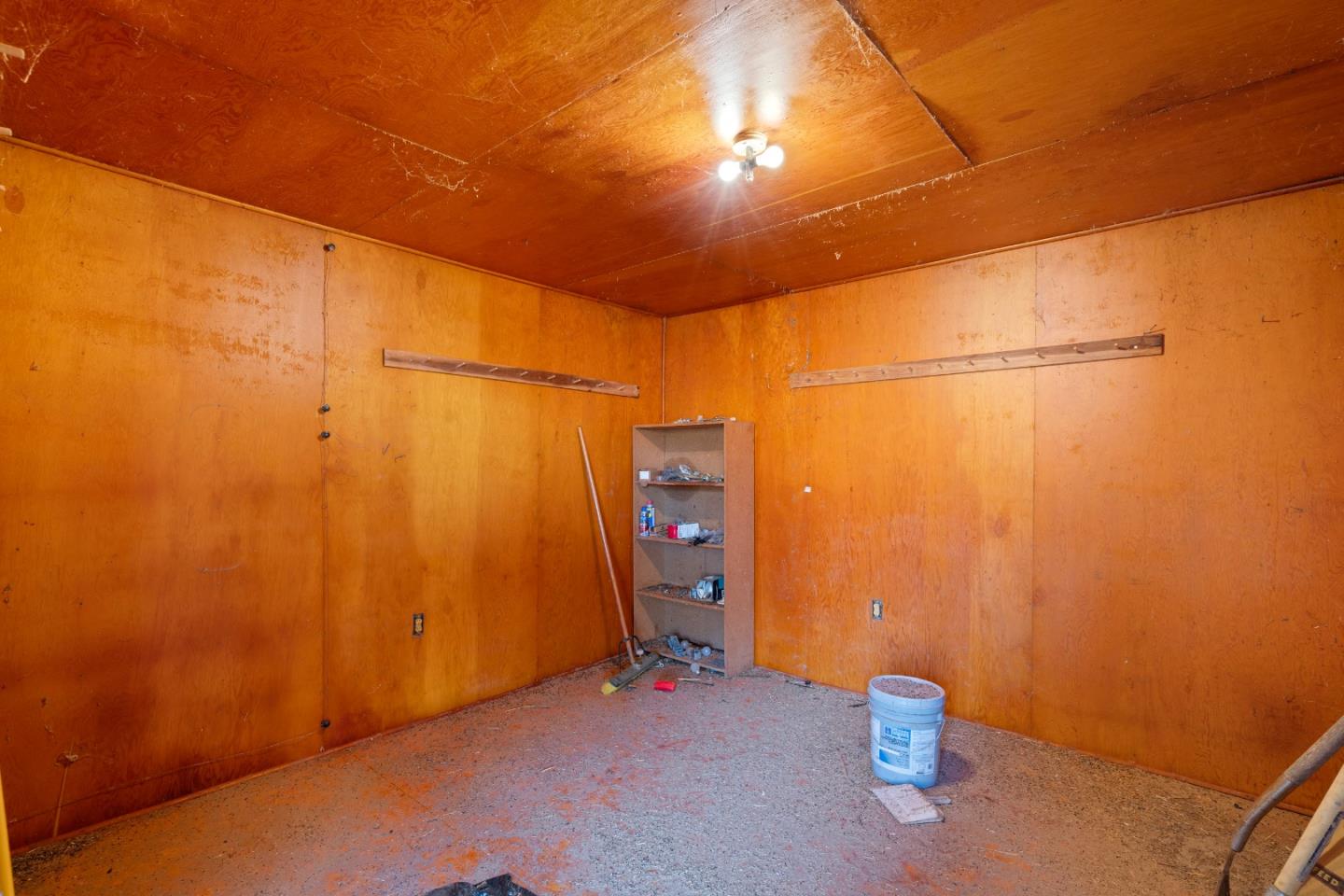 Detail Gallery Image 84 of 97 For 20101 Panoche Rd, Paicines,  CA 95043 - 2 Beds | 2 Baths