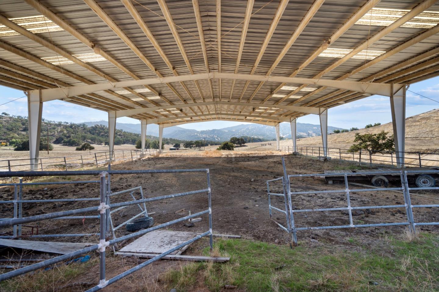 Detail Gallery Image 85 of 97 For 20101 Panoche Rd, Paicines,  CA 95043 - 2 Beds | 2 Baths