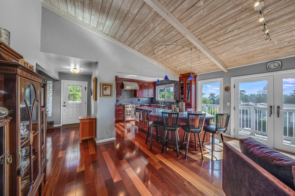 Detail Gallery Image 7 of 33 For 445 Monterey Dr, Aptos,  CA 95003 - 4 Beds | 3 Baths