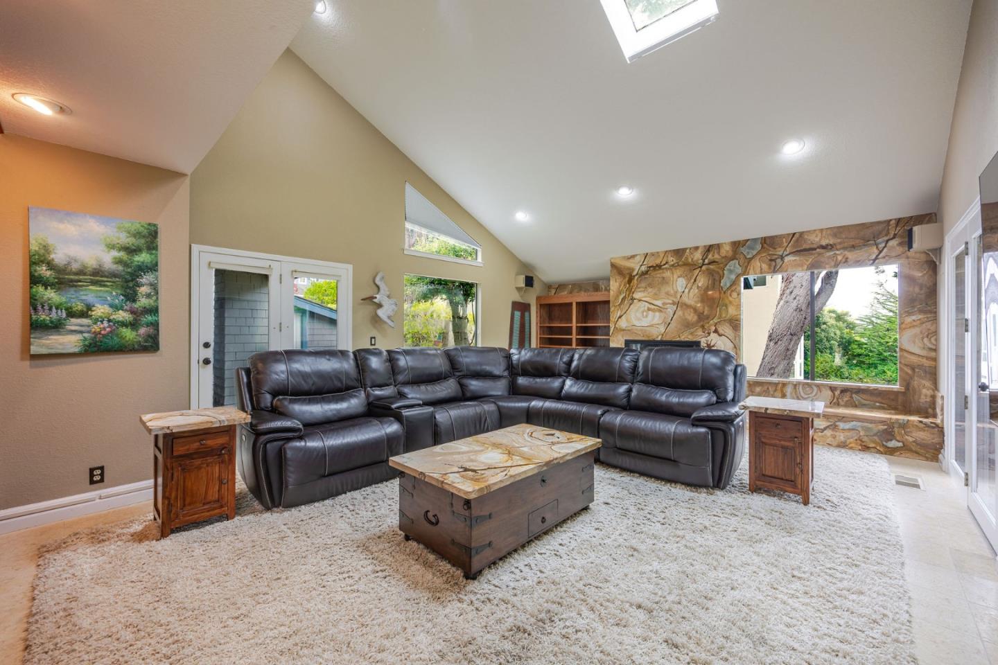 Detail Gallery Image 17 of 53 For 15 Ashdown Pl, Half Moon Bay,  CA 94019 - 4 Beds | 3/1 Baths