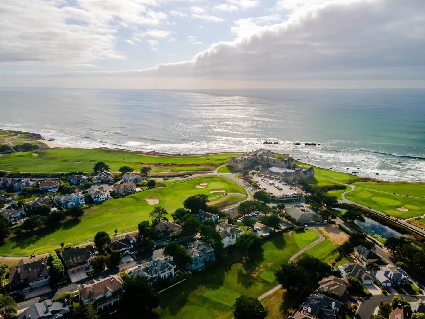 Detail Gallery Image 45 of 53 For 15 Ashdown Pl, Half Moon Bay,  CA 94019 - 4 Beds | 3/1 Baths