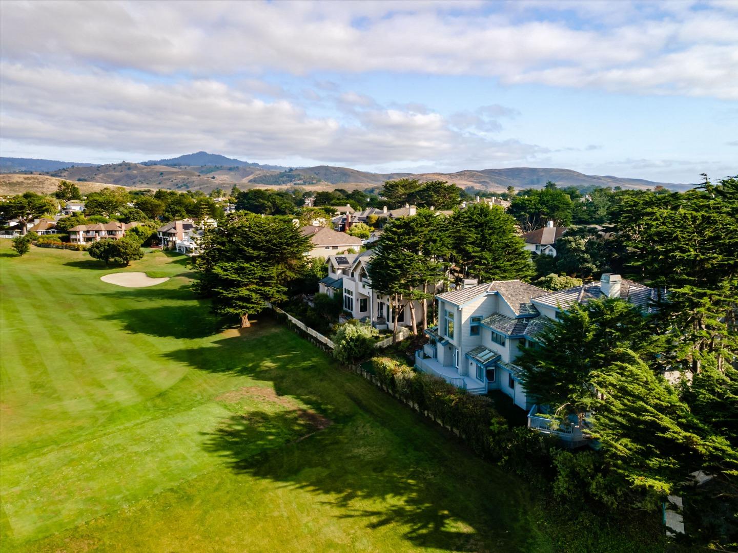 Detail Gallery Image 48 of 53 For 15 Ashdown Pl, Half Moon Bay,  CA 94019 - 4 Beds | 3/1 Baths