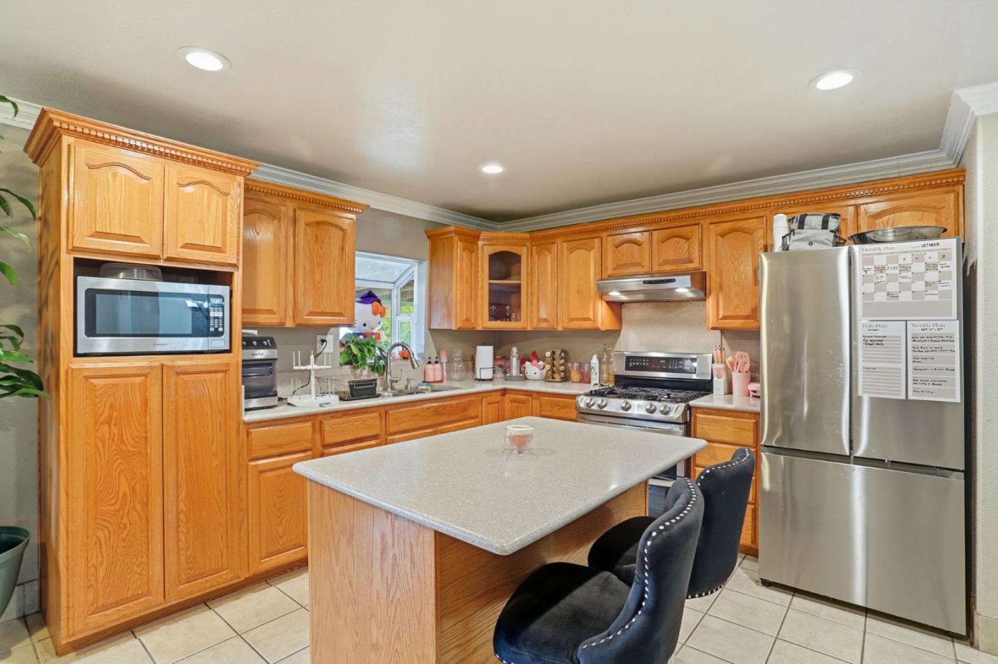 Detail Gallery Image 14 of 38 For 3341 Hickerson, San Jose,  CA 95127 - 5 Beds | 2/1 Baths