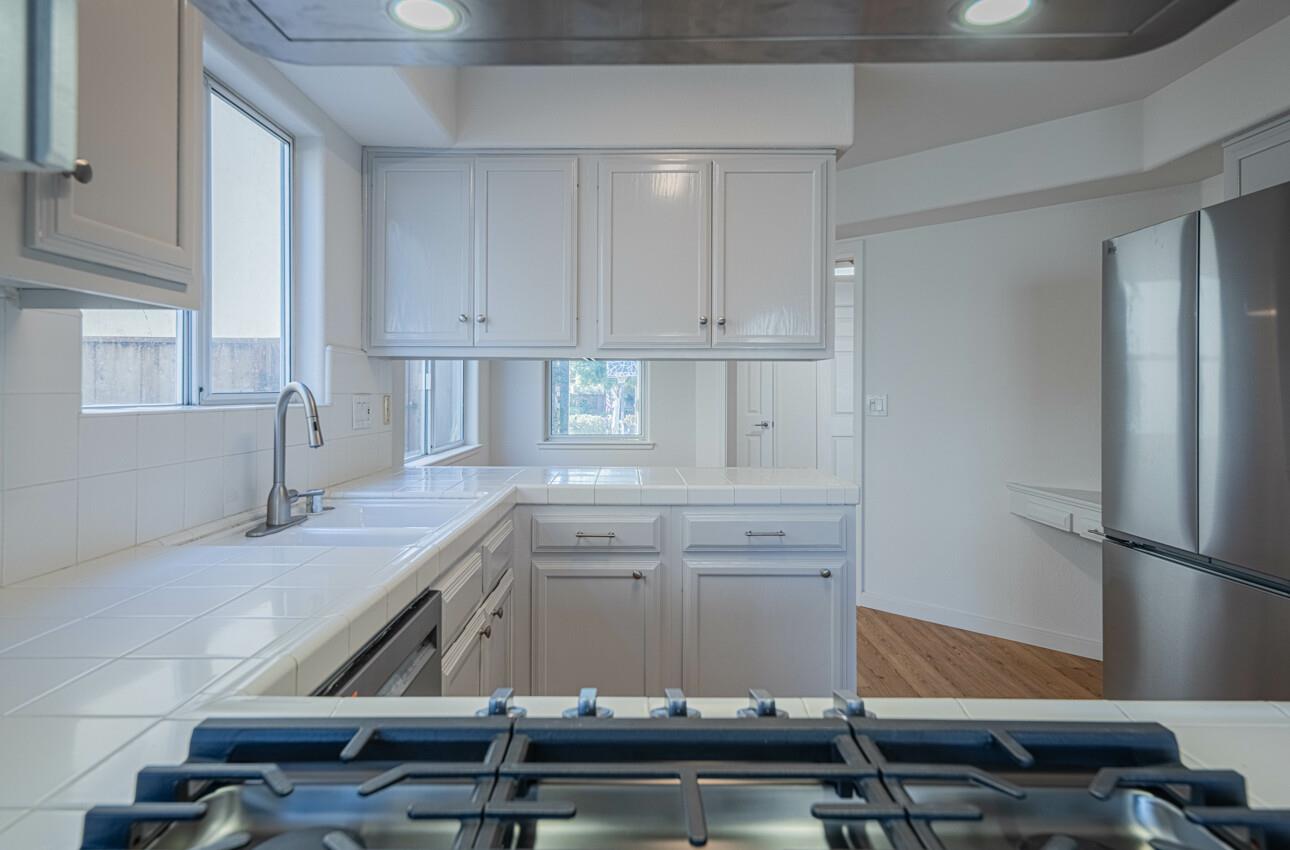 Detail Gallery Image 14 of 44 For 949 Nantucket Blvd #29,  Salinas,  CA 93906 - 3 Beds | 2/1 Baths