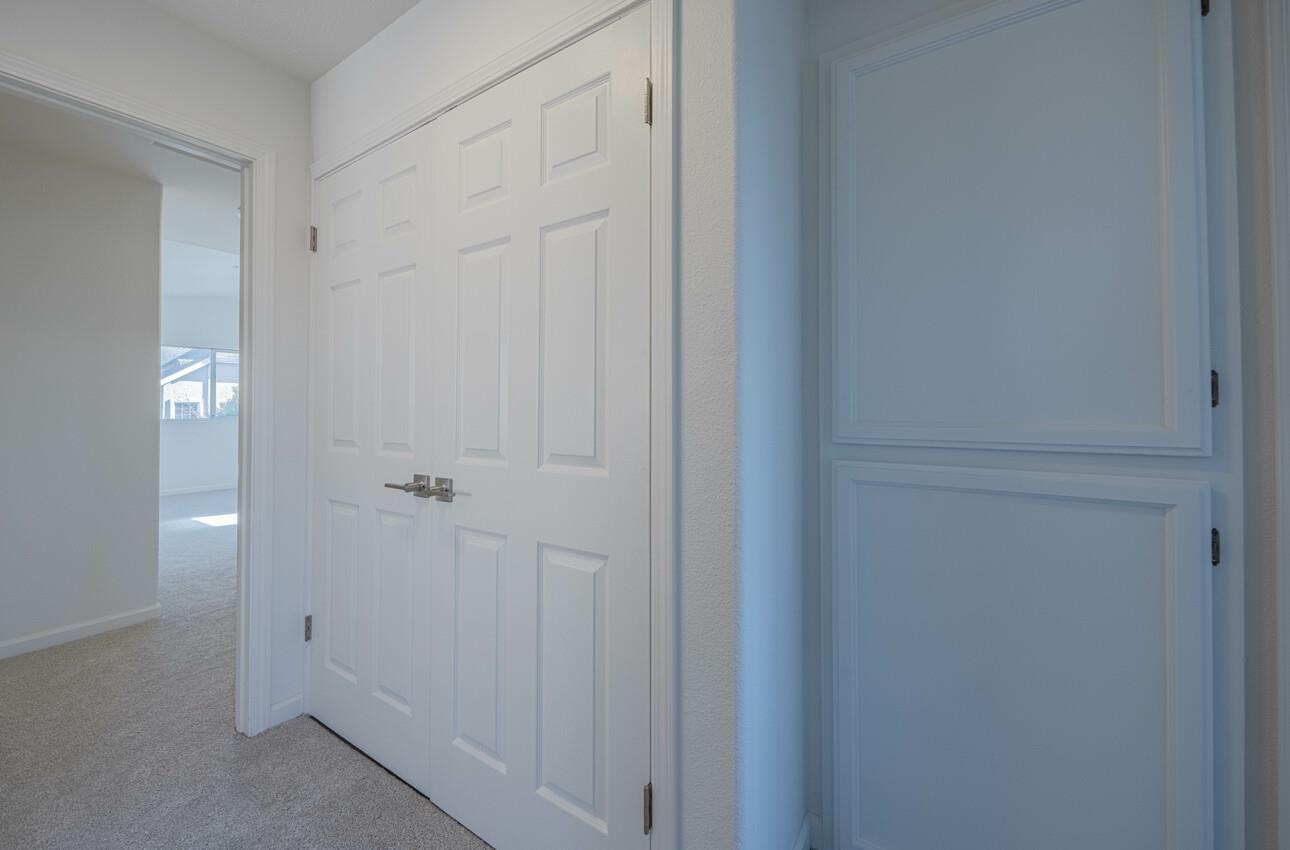 Detail Gallery Image 26 of 44 For 949 Nantucket Blvd #29,  Salinas,  CA 93906 - 3 Beds | 2/1 Baths