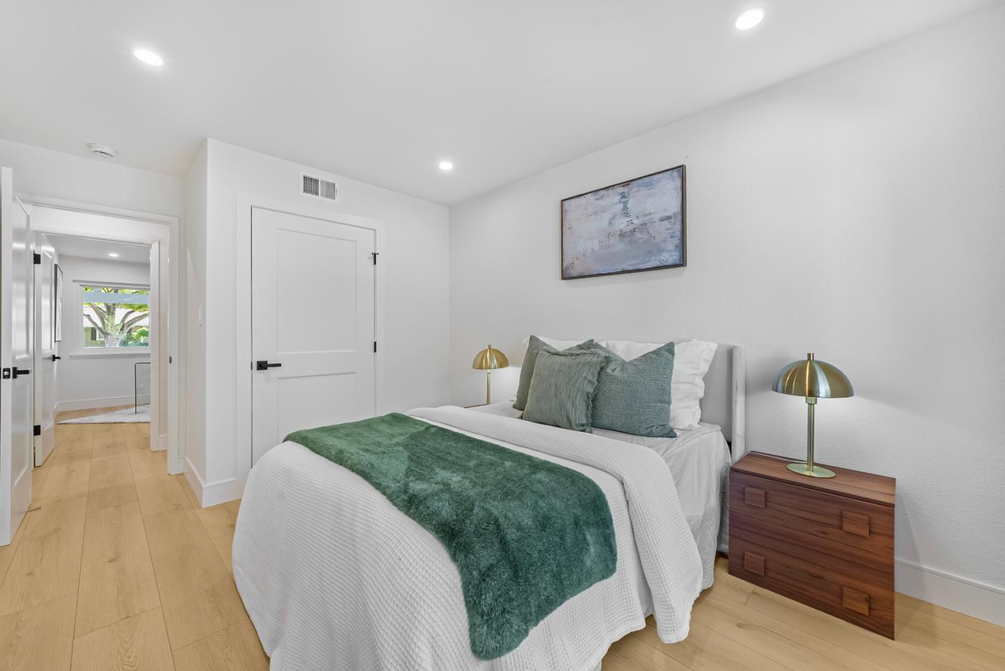 Detail Gallery Image 16 of 39 For 867 Ironwood Dr, San Jose,  CA 95125 - 4 Beds | 3/1 Baths