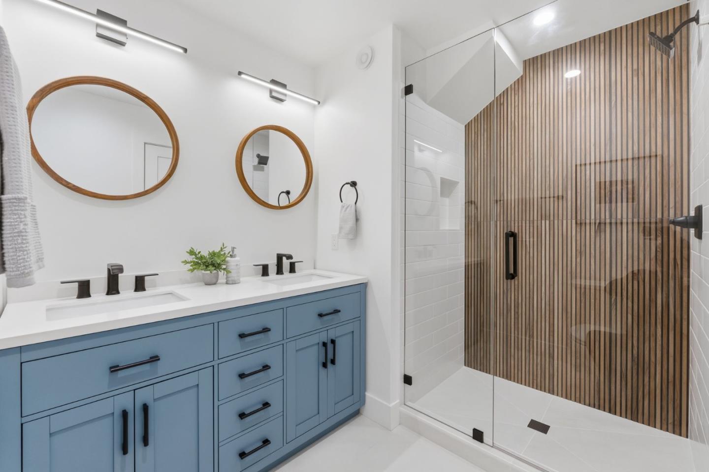 Detail Gallery Image 22 of 34 For 3806 Naughton, Belmont,  CA 94002 - 5 Beds | 4 Baths