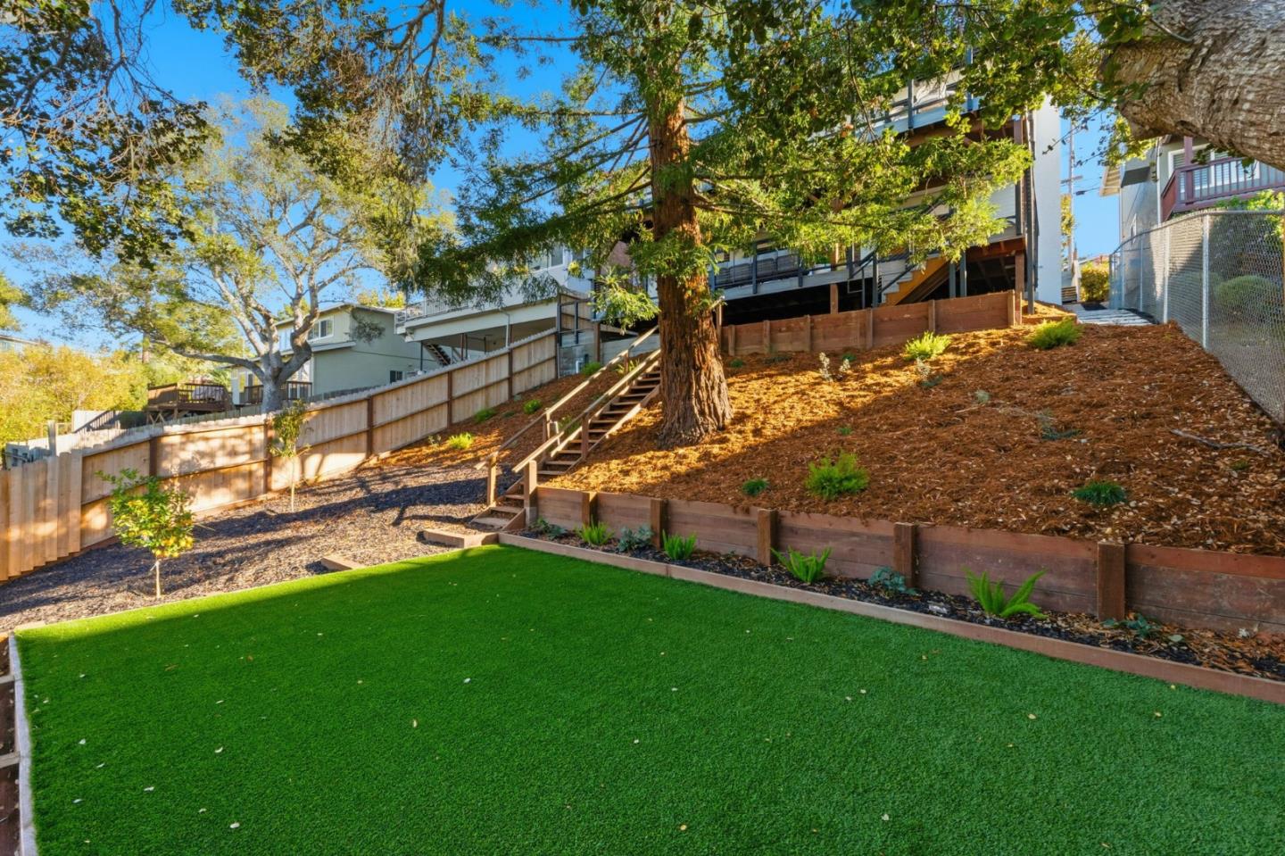 Detail Gallery Image 29 of 34 For 3806 Naughton, Belmont,  CA 94002 - 5 Beds | 4 Baths