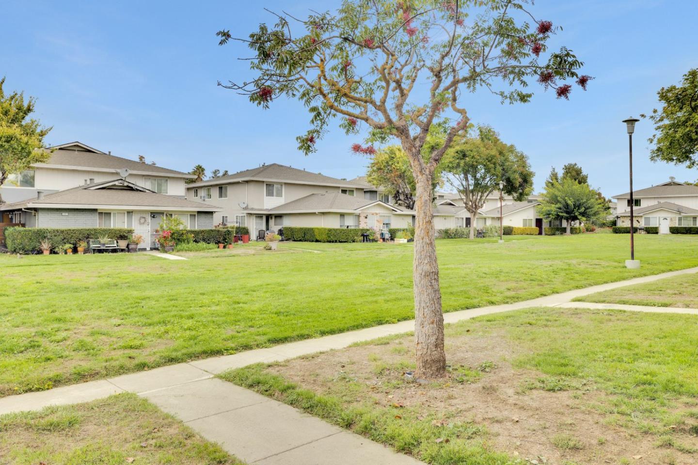 Detail Gallery Image 17 of 27 For 5486 Tradewinds Walkway #1,  San Jose,  CA 95123 - 2 Beds | 1 Baths